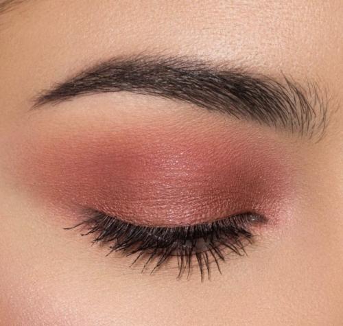 Основные правила макияжа пошагово. Всему научим: макияж глаз для начинающих