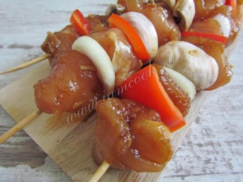 Шашлык из куриной грудки в духовке: простой и вкусный рецепт 21 Шашлык из куриной грудки в духовке: простой и вкусный рецепт 21