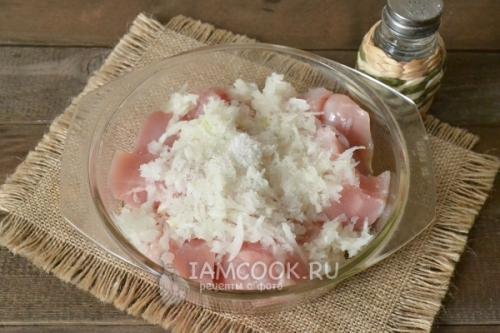 Шашлык из курицы на кефире: новый способ подачи классического блюда 24