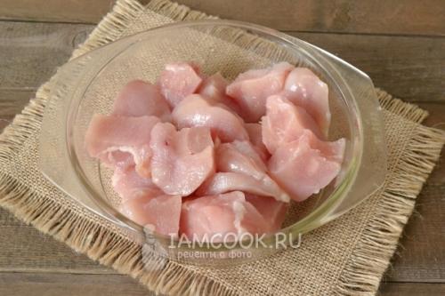 Шашлык из курицы на кефире: новый способ подачи классического блюда 22