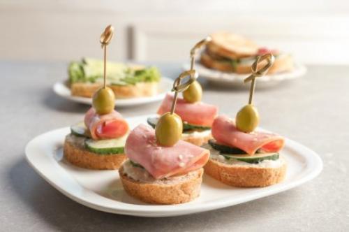 Рецепт шашлык из куриной грудки в духовке. 12 рецептов сочного куриного шашлыка на шпажках в духовке