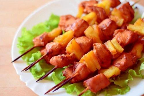 Рецепт шашлык из куриной грудки в духовке. 12 рецептов сочного куриного шашлыка на шпажках в духовке