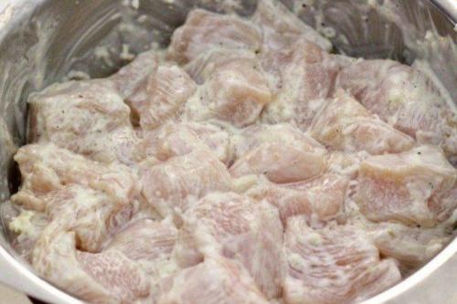 Какие соусы можно использовать для приготовления шашлыка куриного в майонезе. Маринад для шашлыка из курицы: 15 самых вкусных рецептов