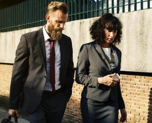 Топ-100 лучших подарков маме на 8 марта в 2022 году. Что подарить женщинам на 8 марта и не показаться банальным в 2022 году?