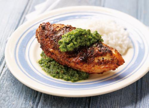 Какие ингредиенты можно добавить в шашлык из куриной грудки на гриле, чтобы сделать его более ароматным и вкусным. Куриные грудки по-тунисски с соусом из петрушки