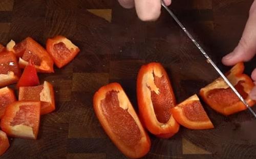 Курица на решетке в духовке с овощами. Курица с овощами, запеченная в духовке — вкусные рецепты