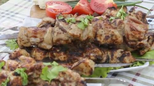 Курица кусочками на мангале. Самый вкусный маринад для шашлыка из курицы, чтобы мясо было мягким