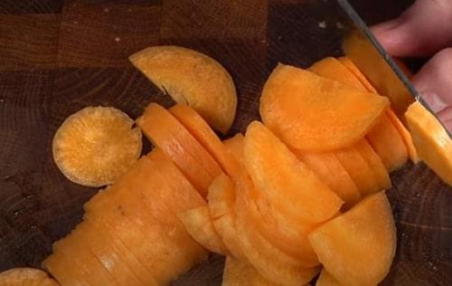 Курица на решетке в духовке с овощами. Курица с овощами, запеченная в духовке — вкусные рецепты